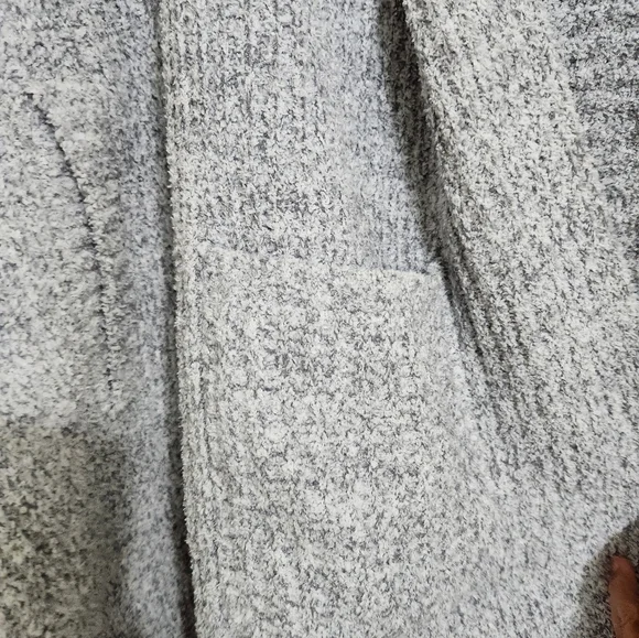 Softies Marshmallow Hooded Shawl with Arm Slits in Gray sz OS NWT - Picture 5 of 7